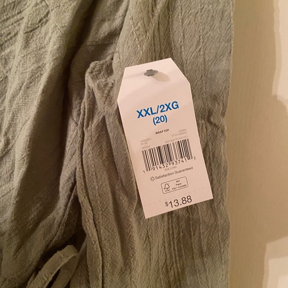 NWT Light Green Tie Around Blouse - Picture 3 of 3